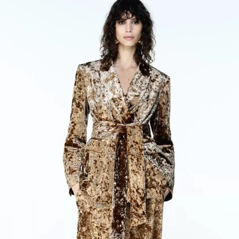 ZARA METALLIC THREAD VELVET BLAZER WITH BELT SIZE XL